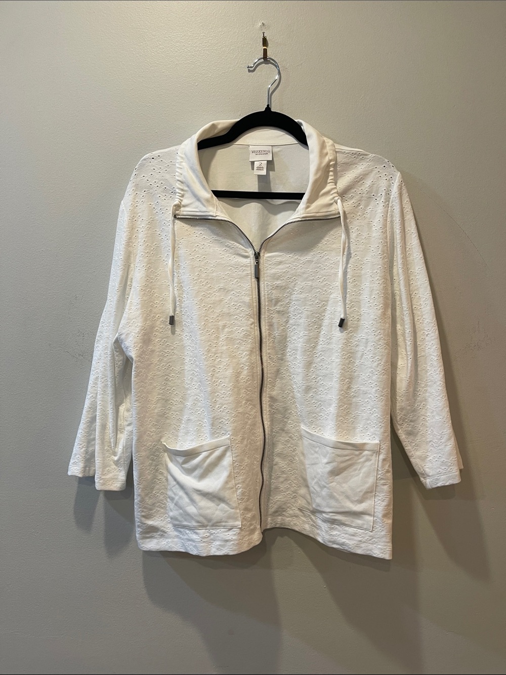 Weekenders by Chico’s White Eyelet Zip Front Jacket